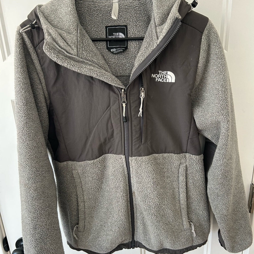 The North Face Gray Fleece Jacket Women’s Medium